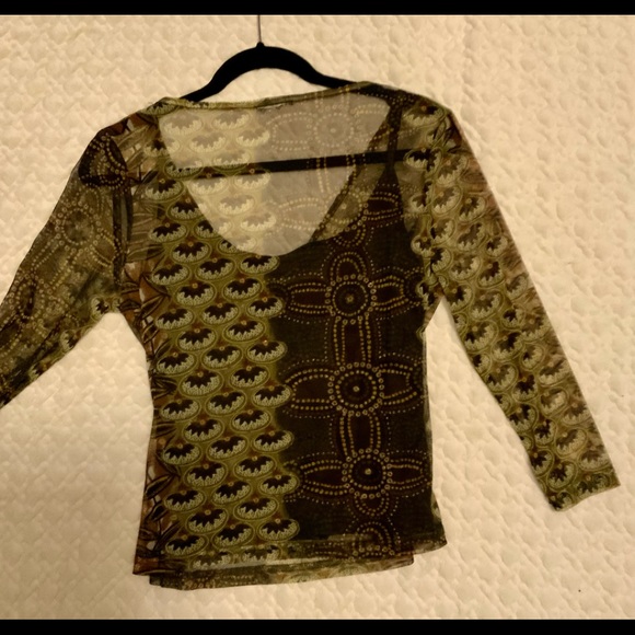 Woman’s rich earth tone, see through top with  matching cami. - Picture 7 of 13